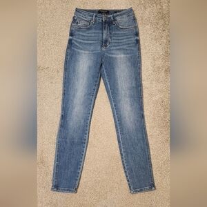 Judy Blue Skinny Fit Jeans